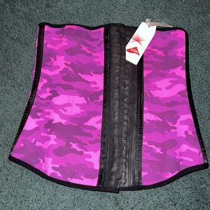 Ann Chery waist trainer